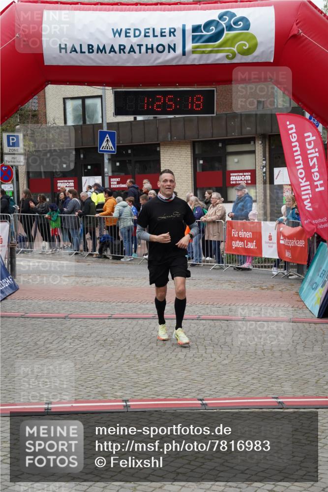 04.05.2025 - 8. Wedeler Halbmarathon Felixshl http://msf.ph/oto/7816983 04.05.2025 11:25:16 Ziel 1074 meine-sportfotos.de