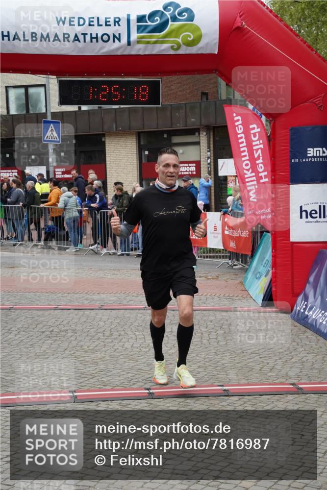 04.05.2025 - 8. Wedeler Halbmarathon Felixshl http://msf.ph/oto/7816987 04.05.2025 11:25:16 Ziel 1074 meine-sportfotos.de