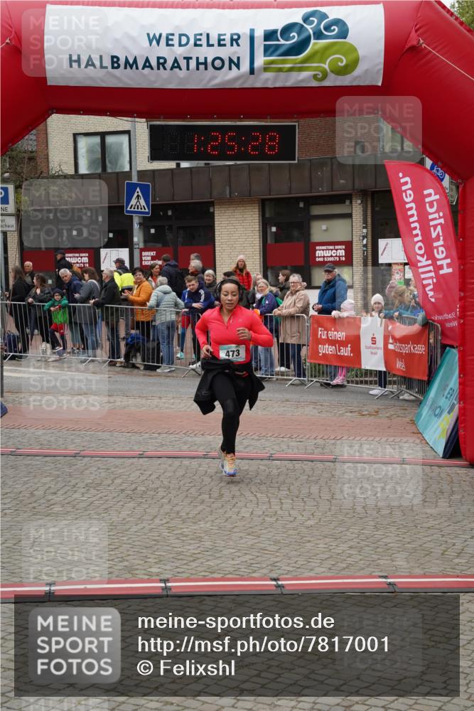 04.05.2025 - 8. Wedeler Halbmarathon Felixshl http://msf.ph/oto/7817001 04.05.2025 11:25:26 Ziel 473, 655 meine-sportfotos.de