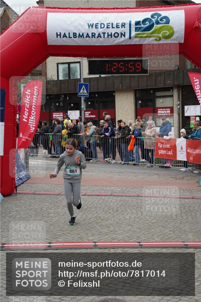 04.05.2025 - 8. Wedeler Halbmarathon Felixshl http://msf.ph/oto/7817014 04.05.2025 11:25:57 Ziel 861 meine-sportfotos.de
