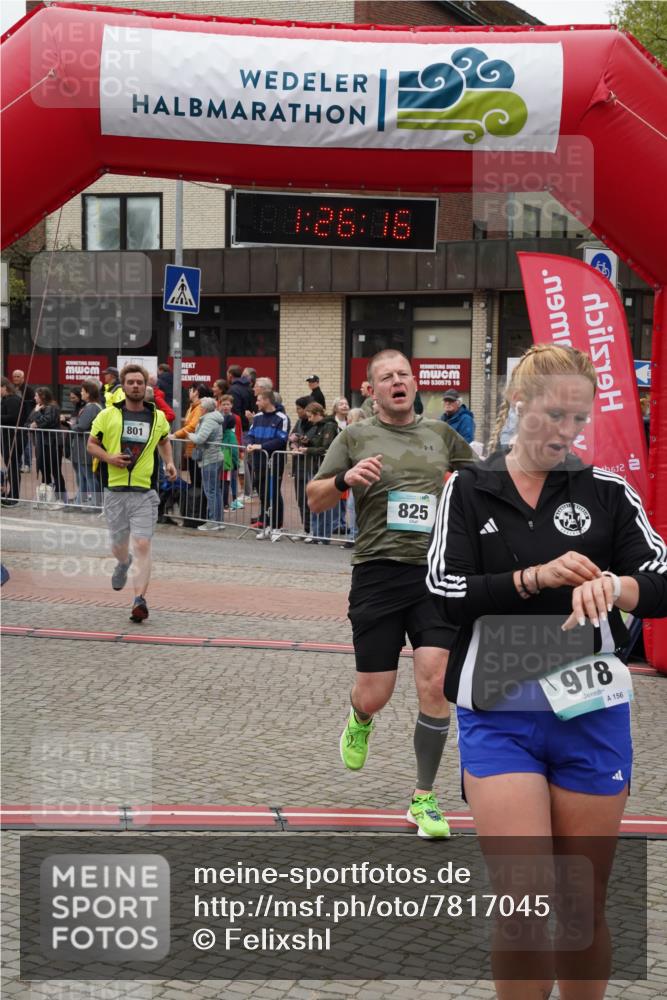 04.05.2025 - 8. Wedeler Halbmarathon Felixshl http://msf.ph/oto/7817045 04.05.2025 11:26:14 Ziel 801, 825, 978, 1123 meine-sportfotos.de