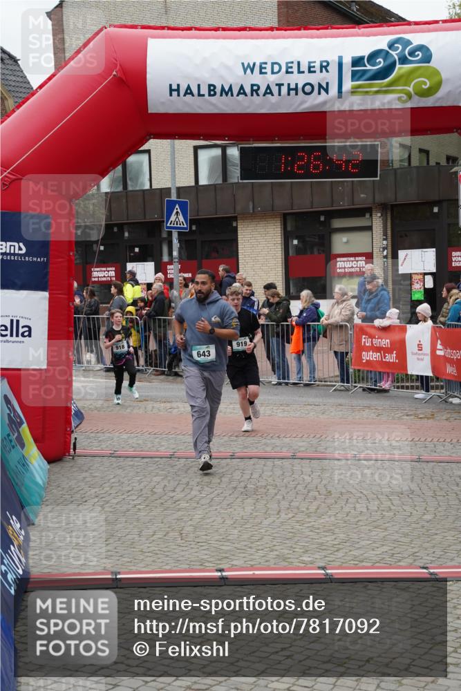 04.05.2025 - 8. Wedeler Halbmarathon Felixshl http://msf.ph/oto/7817092 04.05.2025 11:26:40 Ziel 643, 918, 919, 957, 1188 meine-sportfotos.de
