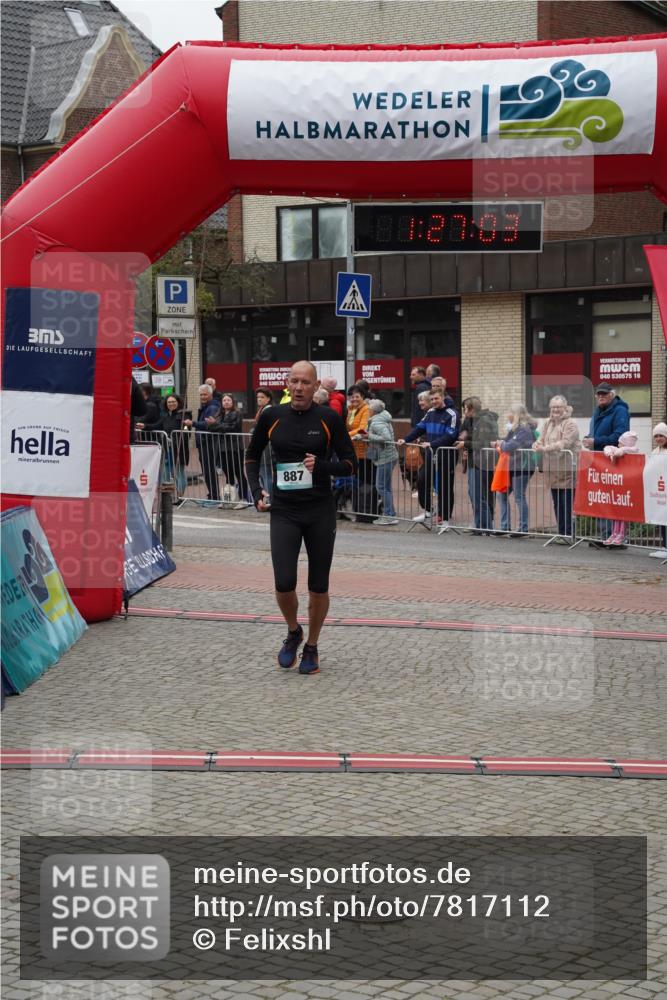 04.05.2025 - 8. Wedeler Halbmarathon Felixshl http://msf.ph/oto/7817112 04.05.2025 11:27:01 Ziel 887, 1100 meine-sportfotos.de