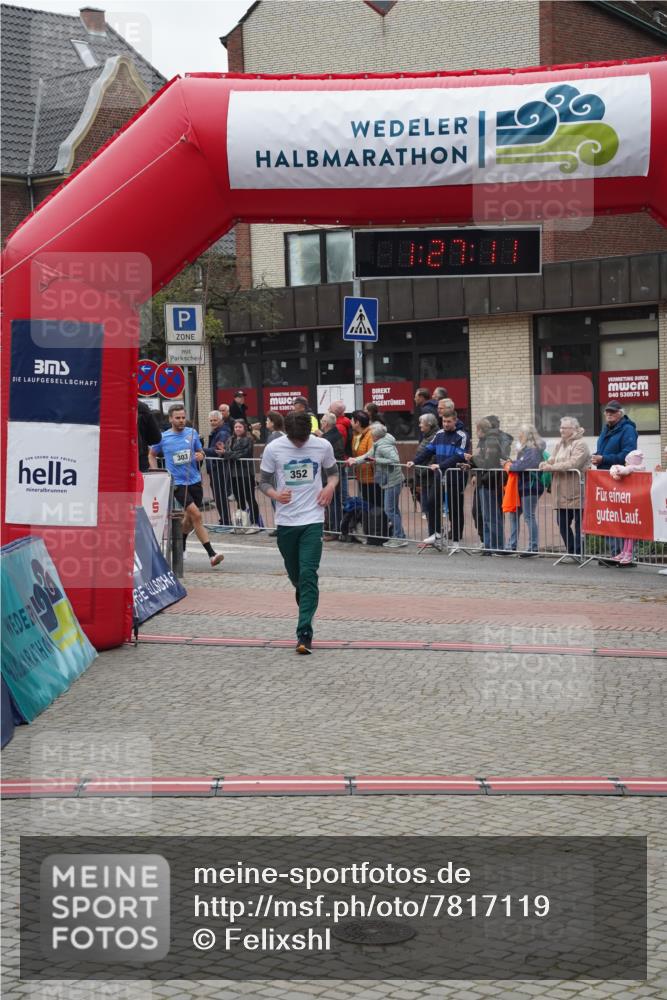 04.05.2025 - 8. Wedeler Halbmarathon Felixshl http://msf.ph/oto/7817119 04.05.2025 11:27:09 Ziel 303, 352 meine-sportfotos.de