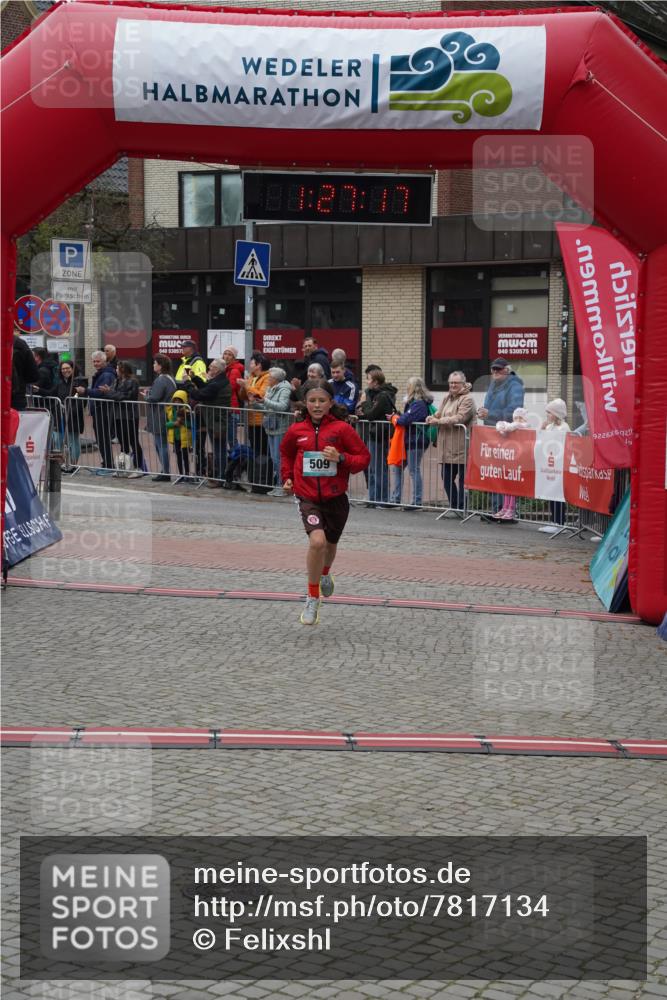 04.05.2025 - 8. Wedeler Halbmarathon Felixshl http://msf.ph/oto/7817134 04.05.2025 11:27:15 Ziel 303, 352, 509 meine-sportfotos.de