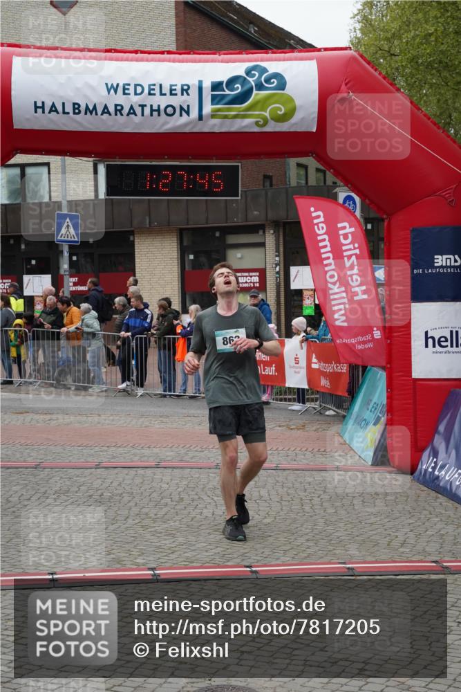 04.05.2025 - 8. Wedeler Halbmarathon Felixshl http://msf.ph/oto/7817205 04.05.2025 11:27:43 Ziel 862, 1081, 1208 meine-sportfotos.de