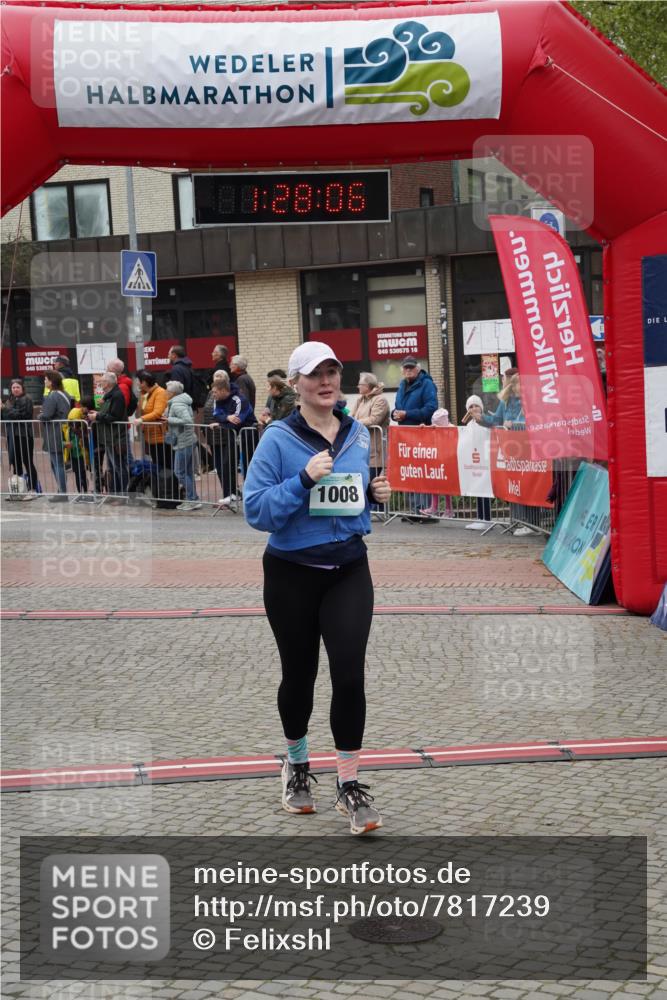 04.05.2025 - 8. Wedeler Halbmarathon Felixshl http://msf.ph/oto/7817239 04.05.2025 11:28:04 Ziel 1008 meine-sportfotos.de