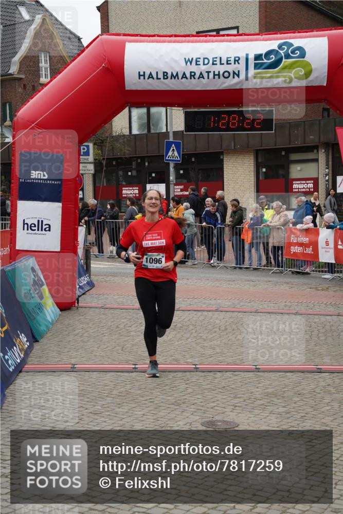 04.05.2025 - 8. Wedeler Halbmarathon Felixshl http://msf.ph/oto/7817259 04.05.2025 11:28:20 Ziel 372, 836, 1096, 1195 meine-sportfotos.de