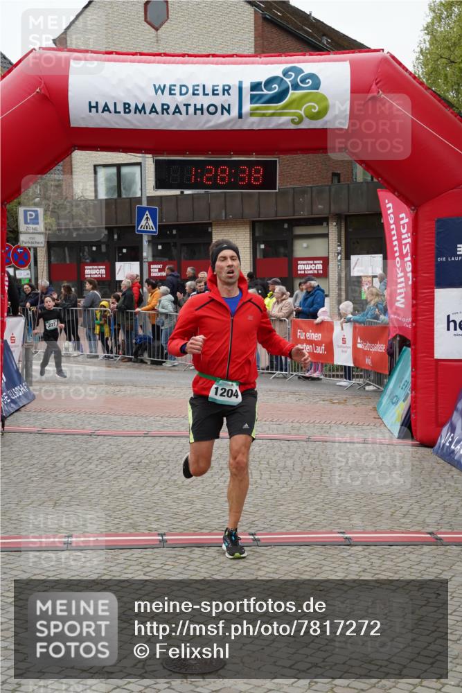 04.05.2025 - 8. Wedeler Halbmarathon Felixshl http://msf.ph/oto/7817272 04.05.2025 11:28:36 Ziel 227, 1204 meine-sportfotos.de