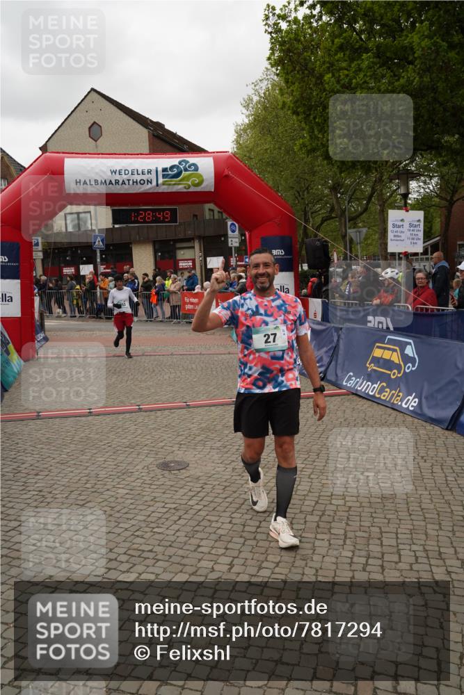 04.05.2025 - 8. Wedeler Halbmarathon Felixshl http://msf.ph/oto/7817294 04.05.2025 11:28:47 Ziel 27, 159, 301, 853 meine-sportfotos.de
