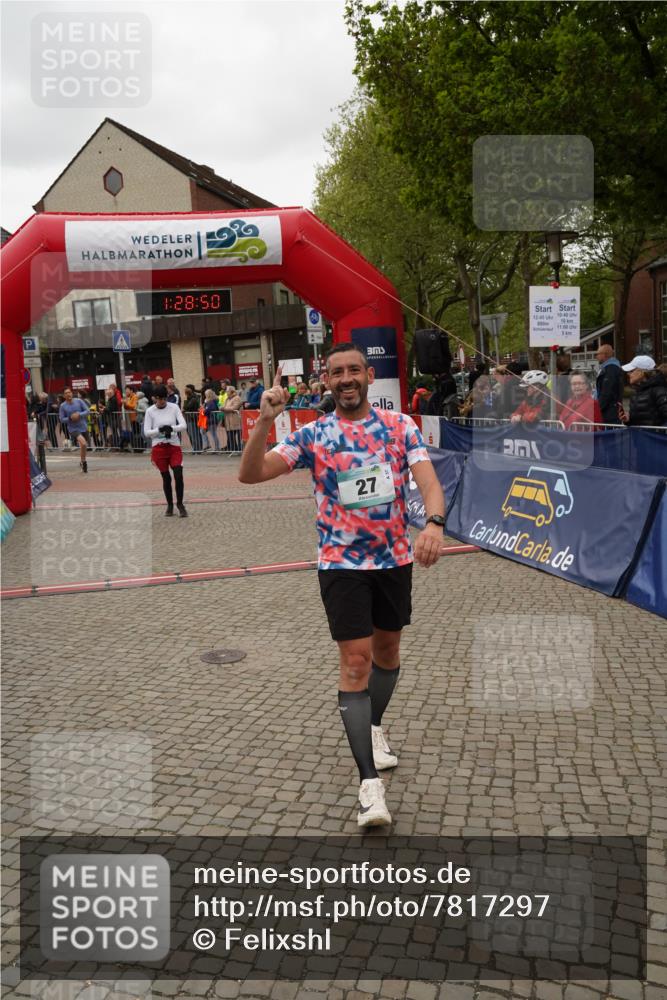 04.05.2025 - 8. Wedeler Halbmarathon Felixshl http://msf.ph/oto/7817297 04.05.2025 11:28:48 Ziel 27, 159, 301, 853 meine-sportfotos.de