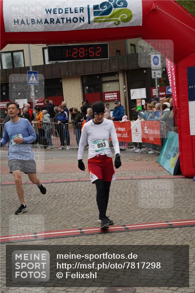 04.05.2025 - 8. Wedeler Halbmarathon Felixshl http://msf.ph/oto/7817298 04.05.2025 11:28:50 Ziel 159, 853 meine-sportfotos.de