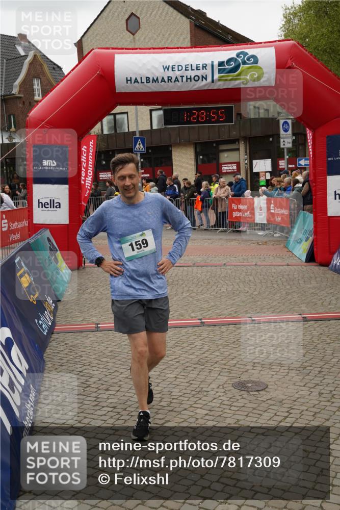04.05.2025 - 8. Wedeler Halbmarathon Felixshl http://msf.ph/oto/7817309 04.05.2025 11:28:53 Ziel 159, 853 meine-sportfotos.de