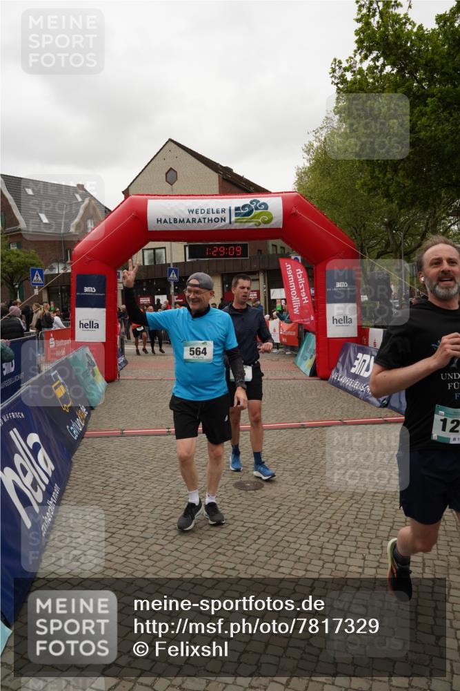 04.05.2025 - 8. Wedeler Halbmarathon Felixshl http://msf.ph/oto/7817329 04.05.2025 11:29:07 Ziel 56, 484, 564, 783, 784, 924, 1139, 1210 meine-sportfotos.de