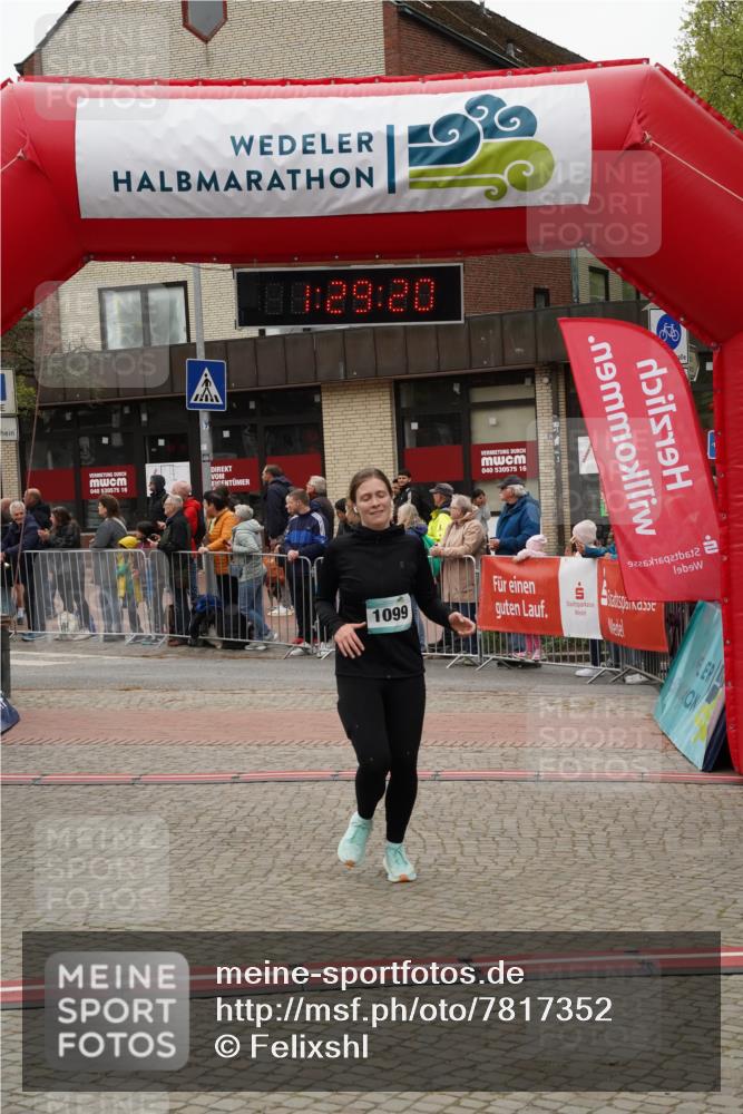 04.05.2025 - 8. Wedeler Halbmarathon Felixshl http://msf.ph/oto/7817352 04.05.2025 11:29:18 Ziel 1099, 1203 meine-sportfotos.de