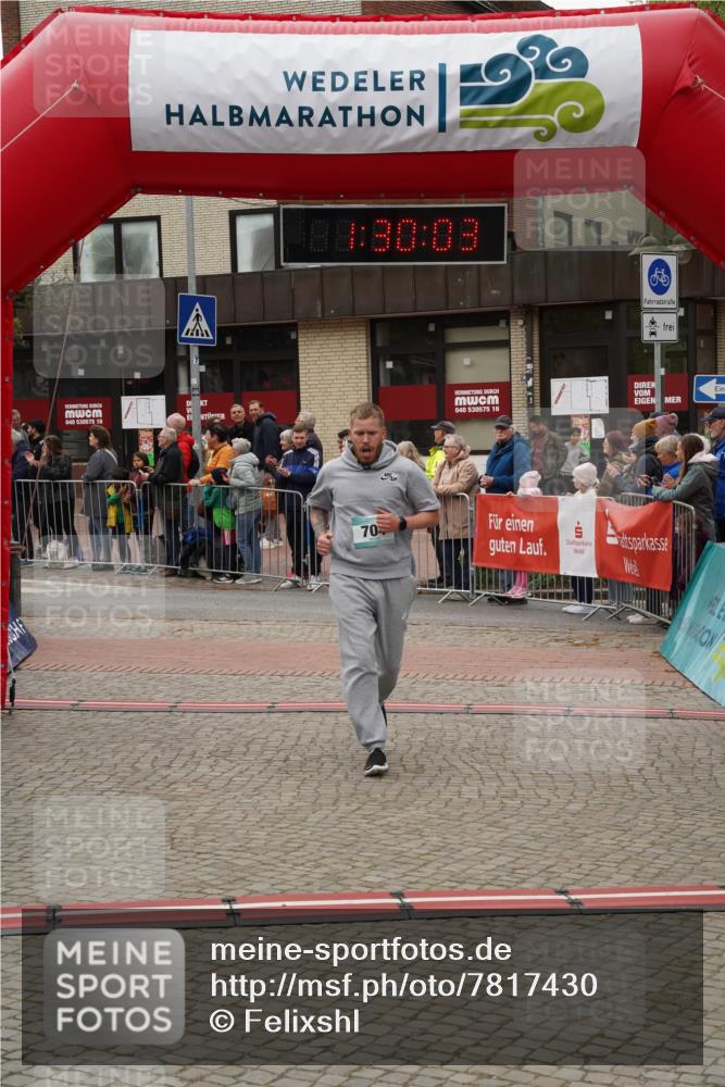 04.05.2025 - 8. Wedeler Halbmarathon Felixshl http://msf.ph/oto/7817430 04.05.2025 11:30:01 Ziel 704, 959, 1133 meine-sportfotos.de