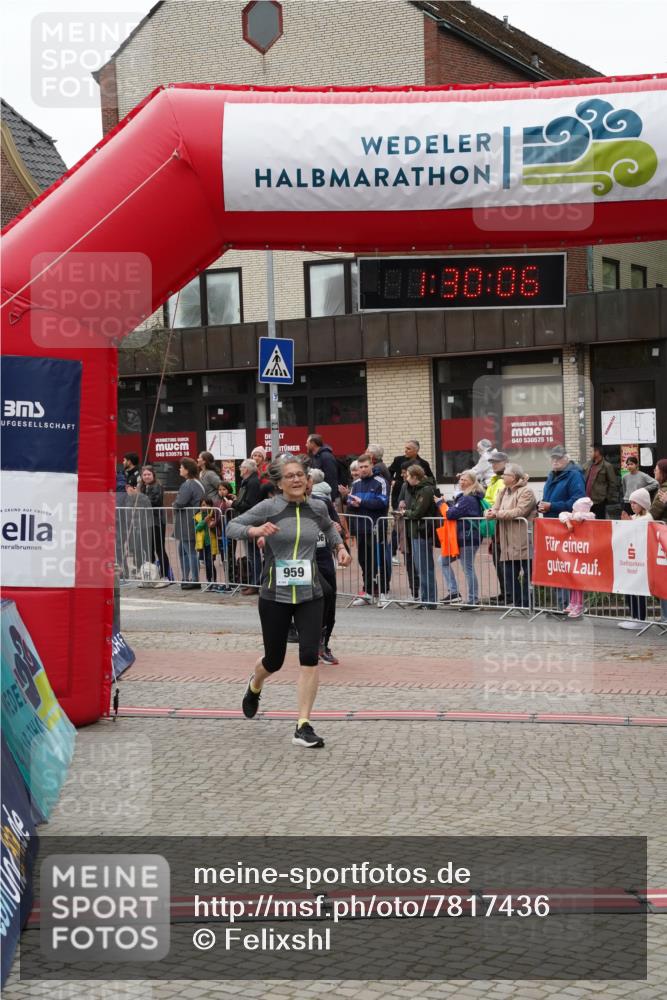 04.05.2025 - 8. Wedeler Halbmarathon Felixshl http://msf.ph/oto/7817436 04.05.2025 11:30:04 Ziel 454, 567, 704, 959, 1006, 1133 meine-sportfotos.de