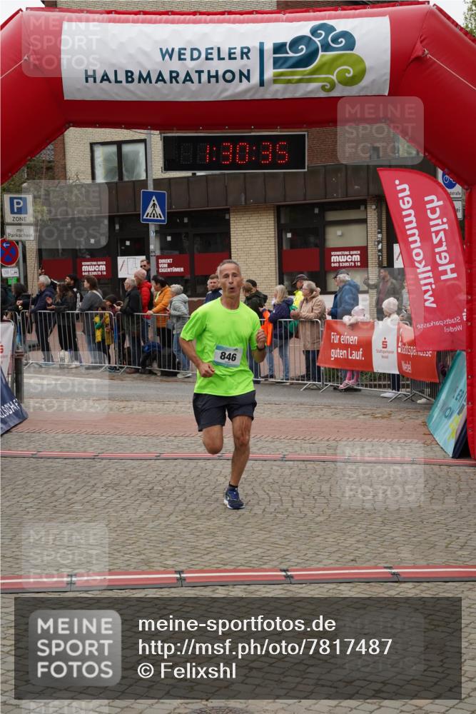04.05.2025 - 8. Wedeler Halbmarathon Felixshl http://msf.ph/oto/7817487 04.05.2025 11:30:34 Ziel 798, 846 meine-sportfotos.de
