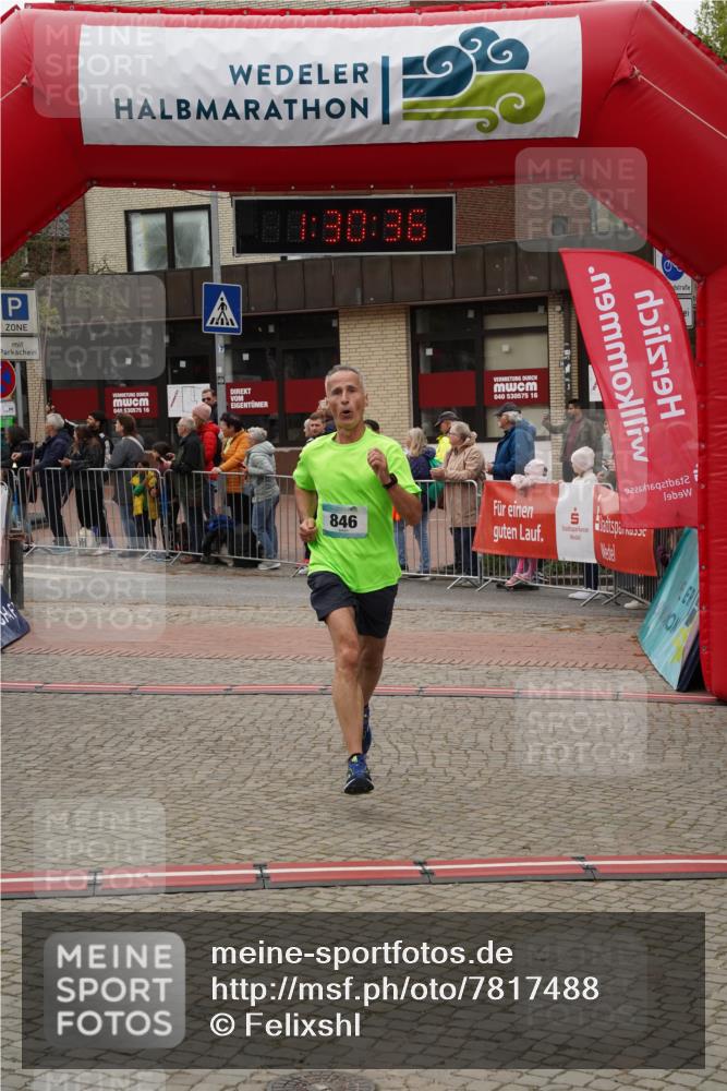 04.05.2025 - 8. Wedeler Halbmarathon Felixshl http://msf.ph/oto/7817488 04.05.2025 11:30:34 Ziel 798, 846 meine-sportfotos.de
