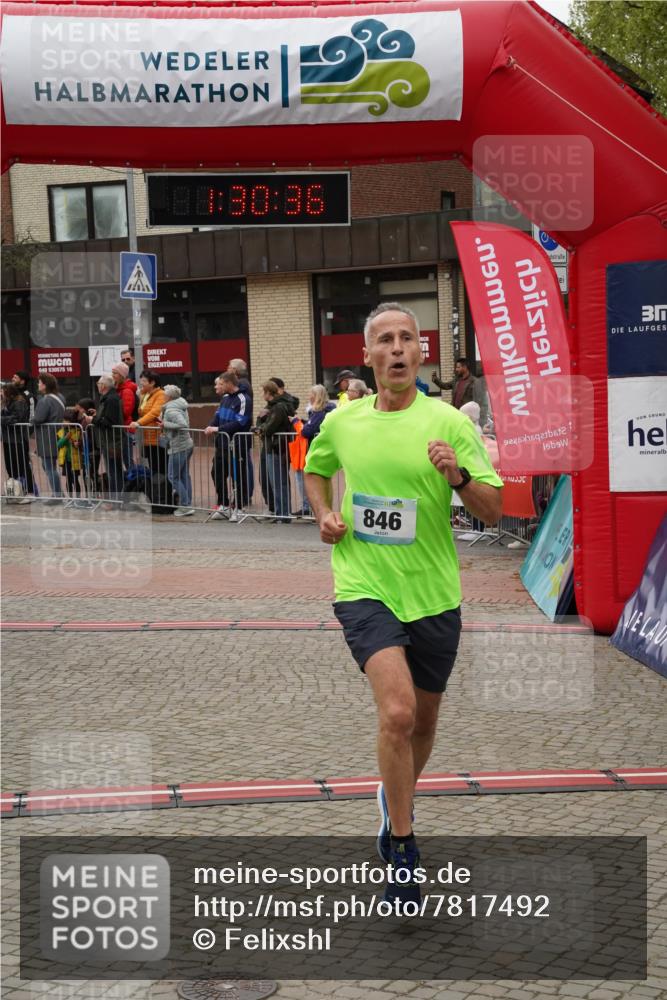 04.05.2025 - 8. Wedeler Halbmarathon Felixshl http://msf.ph/oto/7817492 04.05.2025 11:30:34 Ziel 798, 846 meine-sportfotos.de