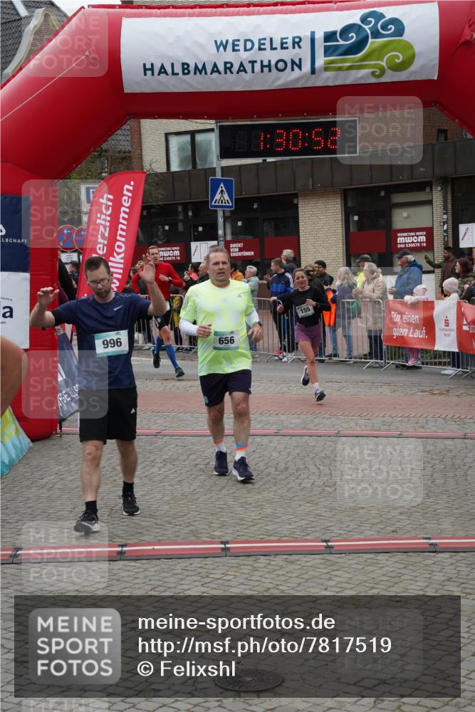 04.05.2025 - 8. Wedeler Halbmarathon Felixshl http://msf.ph/oto/7817519 04.05.2025 11:30:50 Ziel 155, 610, 616, 656, 659, 996 meine-sportfotos.de