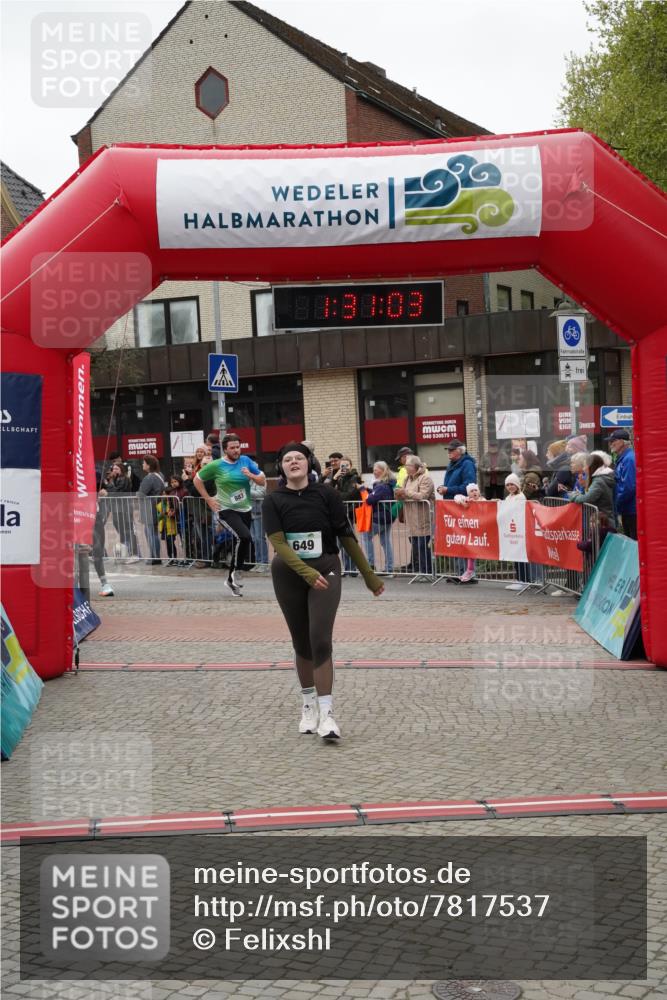 04.05.2025 - 8. Wedeler Halbmarathon Felixshl http://msf.ph/oto/7817537 04.05.2025 11:31:01 Ziel 177, 649, 843, 883, 1130 meine-sportfotos.de