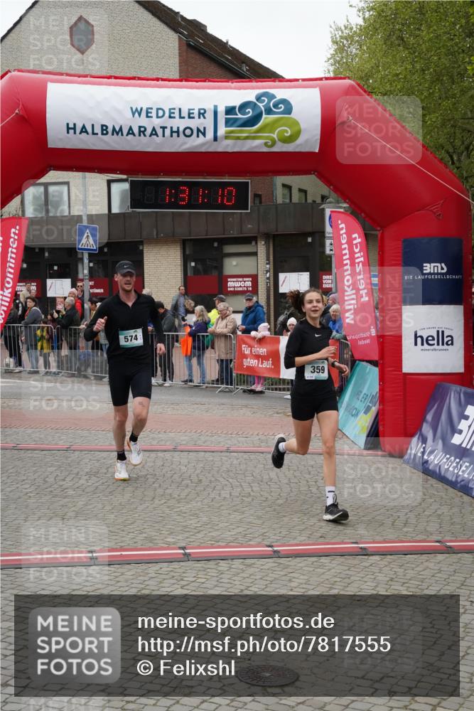 04.05.2025 - 8. Wedeler Halbmarathon Felixshl http://msf.ph/oto/7817555 04.05.2025 11:31:08 Ziel 177, 359, 574, 843, 883 meine-sportfotos.de