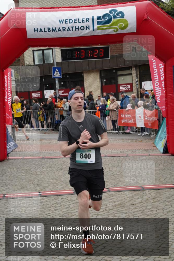 04.05.2025 - 8. Wedeler Halbmarathon Felixshl http://msf.ph/oto/7817571 04.05.2025 11:31:21 Ziel 840, 934 meine-sportfotos.de