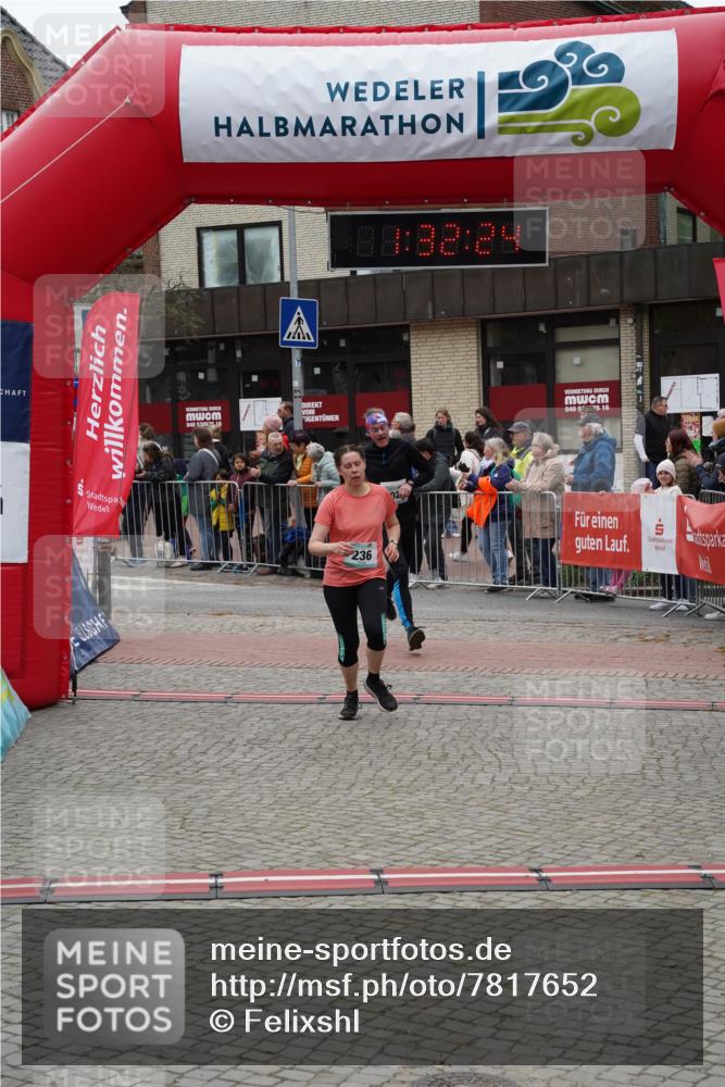 04.05.2025 - 8. Wedeler Halbmarathon Felixshl http://msf.ph/oto/7817652 04.05.2025 11:32:22 Ziel 236, 1027 meine-sportfotos.de