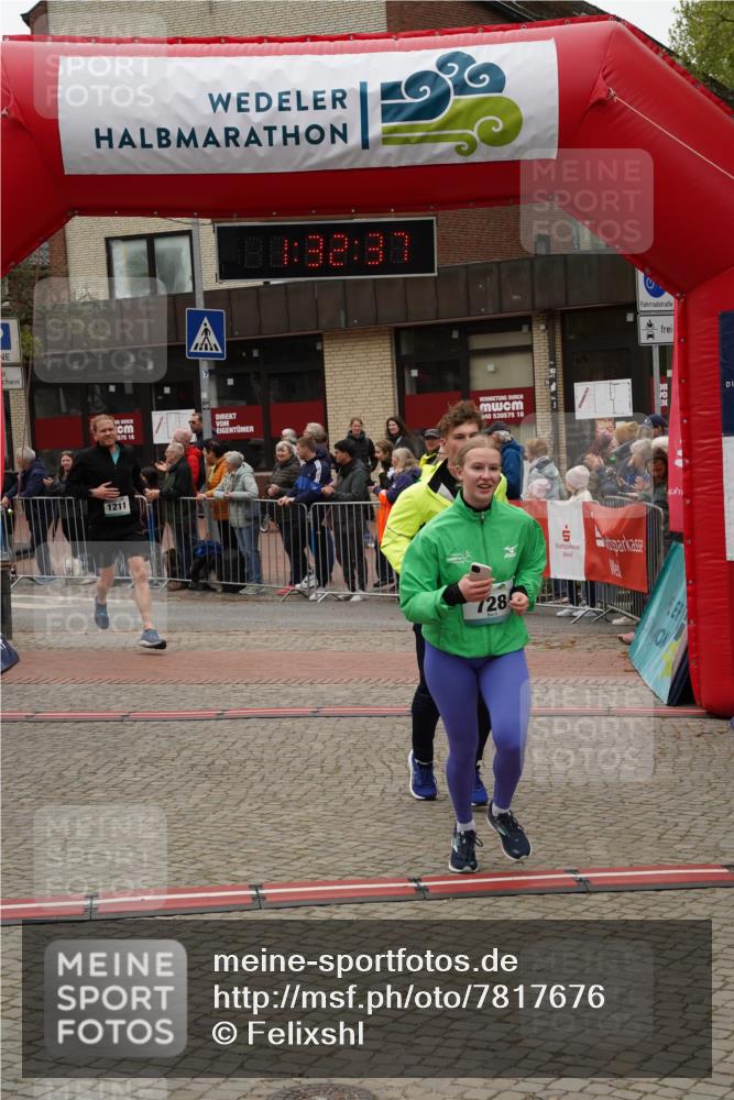 04.05.2025 - 8. Wedeler Halbmarathon Felixshl http://msf.ph/oto/7817676 04.05.2025 11:32:35 Ziel 354, 728, 1211 meine-sportfotos.de