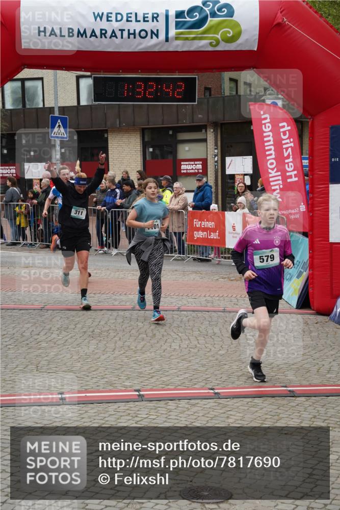 04.05.2025 - 8. Wedeler Halbmarathon Felixshl http://msf.ph/oto/7817690 04.05.2025 11:32:40 Ziel 311, 354, 579, 728, 774, 1101, 1211 meine-sportfotos.de