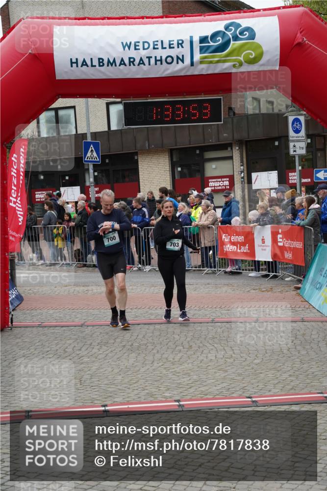04.05.2025 - 8. Wedeler Halbmarathon Felixshl http://msf.ph/oto/7817838 04.05.2025 11:33:51 Ziel 336, 700, 703 meine-sportfotos.de