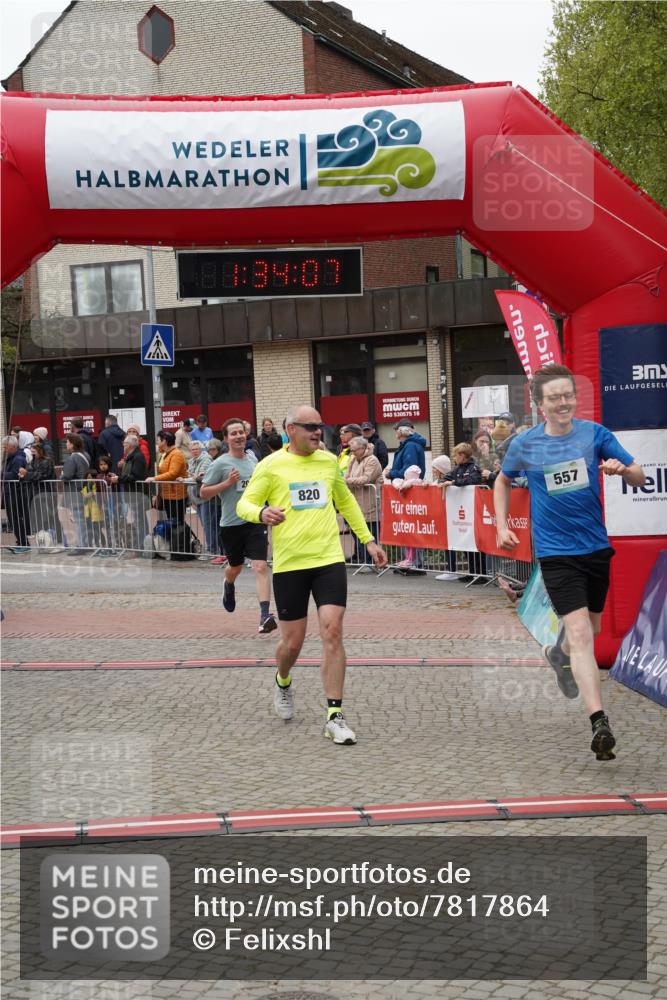 04.05.2025 - 8. Wedeler Halbmarathon Felixshl http://msf.ph/oto/7817864 04.05.2025 11:34:05 Ziel 204, 557, 820 meine-sportfotos.de
