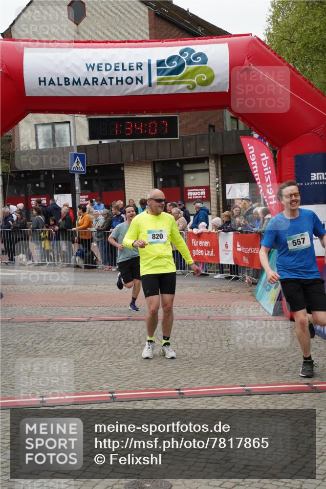 04.05.2025 - 8. Wedeler Halbmarathon Felixshl http://msf.ph/oto/7817865 04.05.2025 11:34:05 Ziel 204, 557, 820 meine-sportfotos.de