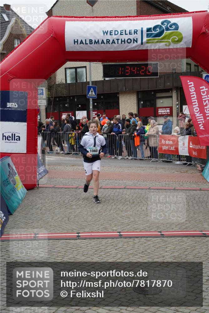 04.05.2025 - 8. Wedeler Halbmarathon Felixshl http://msf.ph/oto/7817870 04.05.2025 11:34:18 Ziel 1060 meine-sportfotos.de