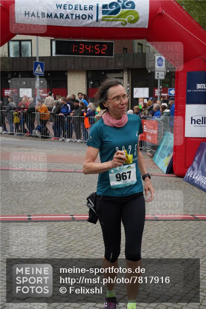04.05.2025 - 8. Wedeler Halbmarathon Felixshl http://msf.ph/oto/7817916 04.05.2025 11:34:50 Ziel 513, 678, 962, 967, 1059 meine-sportfotos.de