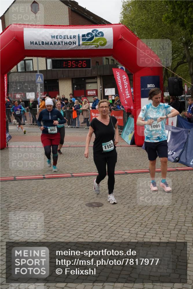 04.05.2025 - 8. Wedeler Halbmarathon Felixshl http://msf.ph/oto/7817977 04.05.2025 11:35:24 Ziel 226, 603, 1091, 1121, 1152, 1209 meine-sportfotos.de