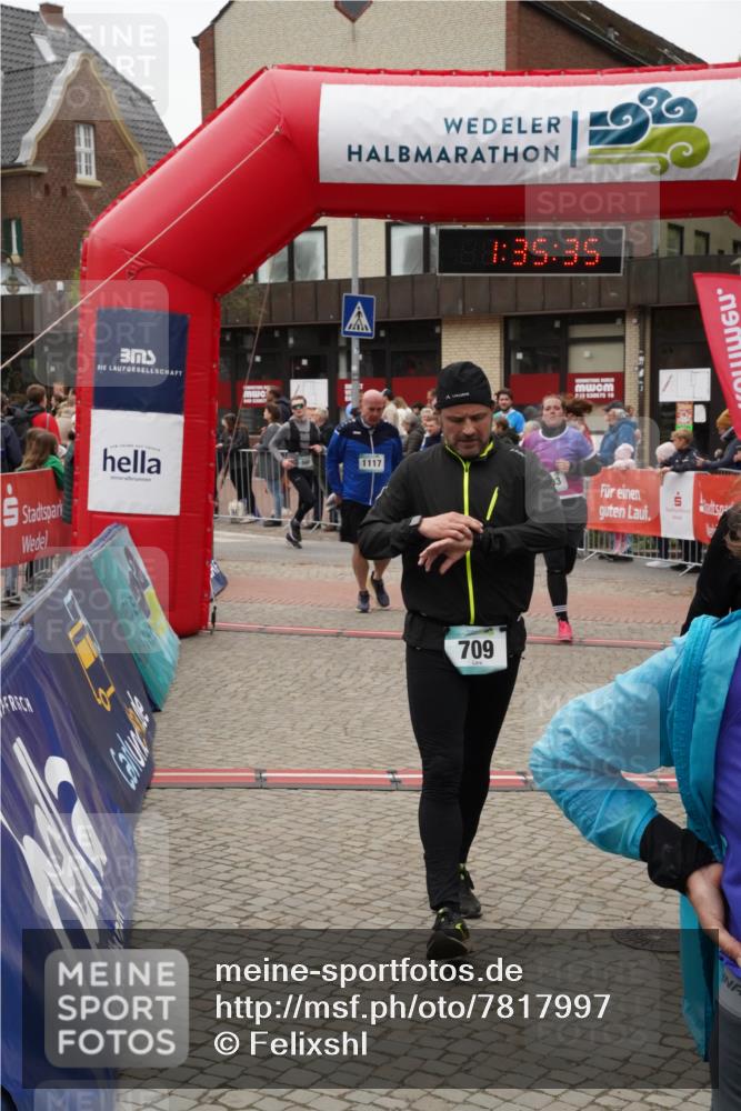 04.05.2025 - 8. Wedeler Halbmarathon Felixshl http://msf.ph/oto/7817997 04.05.2025 11:35:33 Ziel 565, 637, 709, 893, 947, 964, 965, 1046, 1117 meine-sportfotos.de