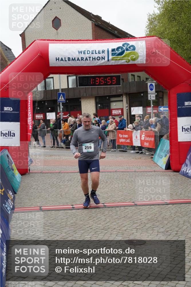 04.05.2025 - 8. Wedeler Halbmarathon Felixshl http://msf.ph/oto/7818028 04.05.2025 11:35:51 Ziel 259, 775 meine-sportfotos.de