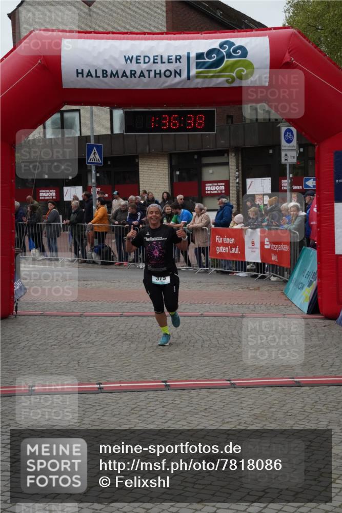 04.05.2025 - 8. Wedeler Halbmarathon Felixshl http://msf.ph/oto/7818086 04.05.2025 11:36:36 Ziel 375 meine-sportfotos.de