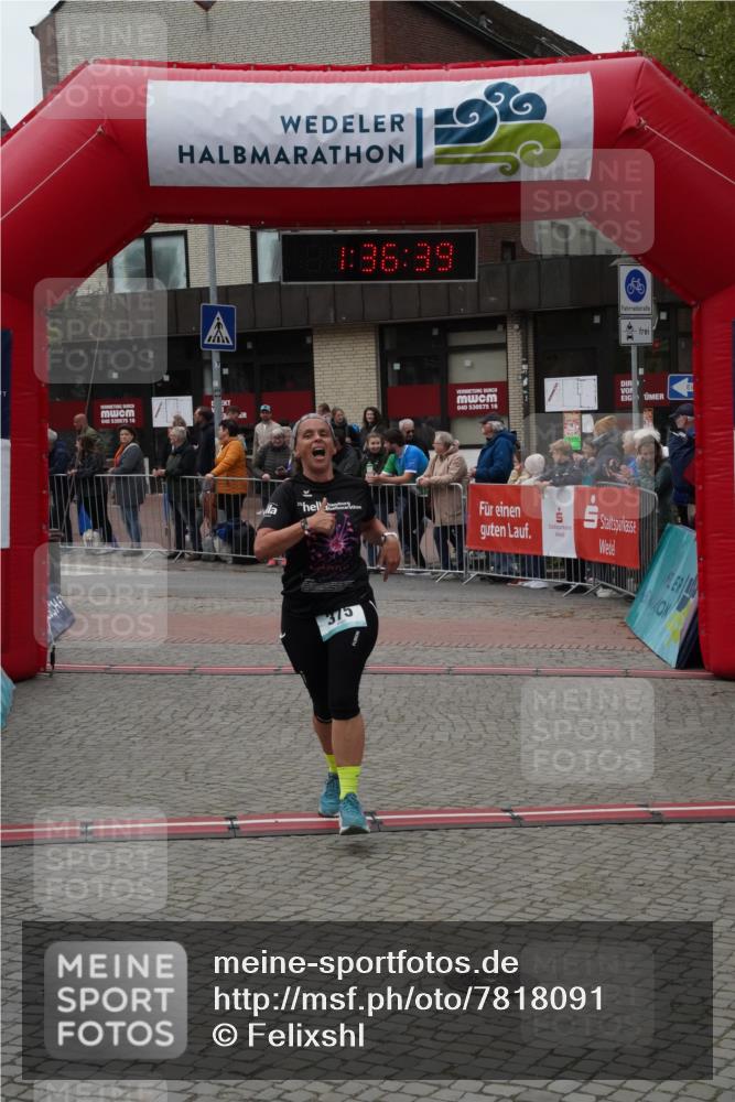 04.05.2025 - 8. Wedeler Halbmarathon Felixshl http://msf.ph/oto/7818091 04.05.2025 11:36:37 Ziel 375 meine-sportfotos.de