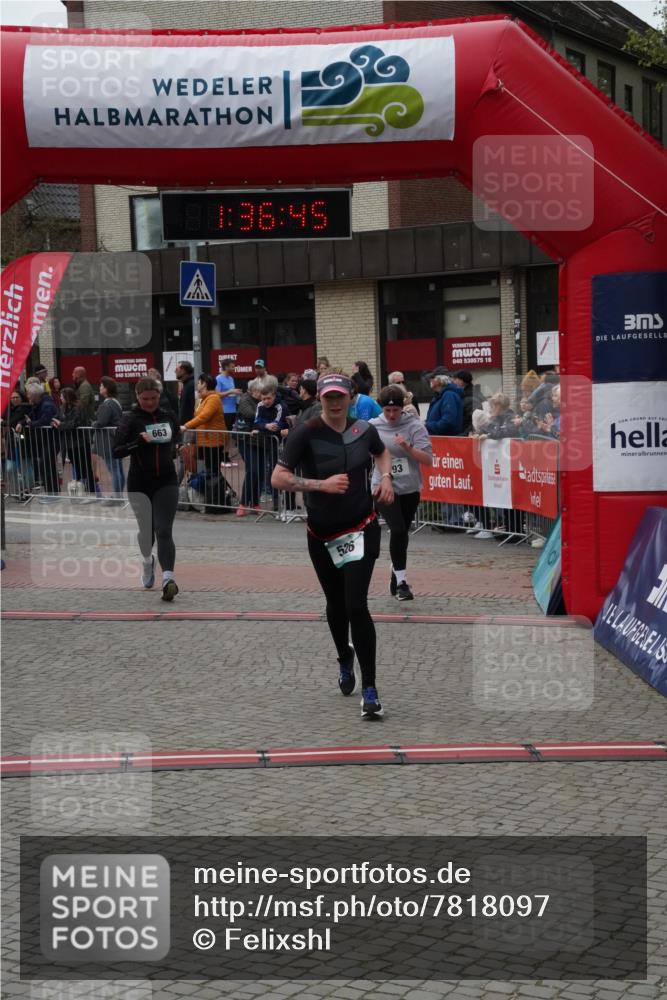 04.05.2025 - 8. Wedeler Halbmarathon Felixshl http://msf.ph/oto/7818097 04.05.2025 11:36:43 Ziel 526, 593, 663 meine-sportfotos.de