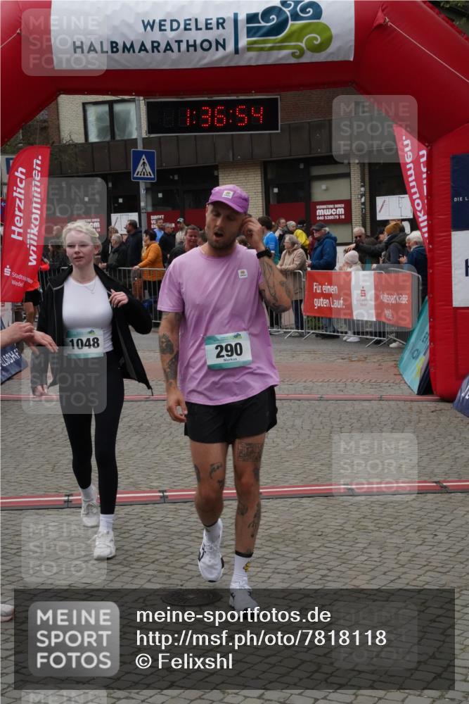 04.05.2025 - 8. Wedeler Halbmarathon Felixshl http://msf.ph/oto/7818118 04.05.2025 11:36:52 Ziel 290, 393, 1020, 1048 meine-sportfotos.de