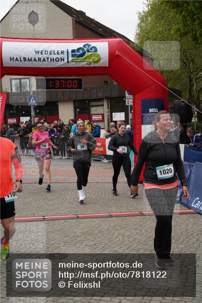 04.05.2025 - 8. Wedeler Halbmarathon Felixshl http://msf.ph/oto/7818122 04.05.2025 11:36:58 Ziel 25, 30, 796, 1020, 1028, 1109 meine-sportfotos.de
