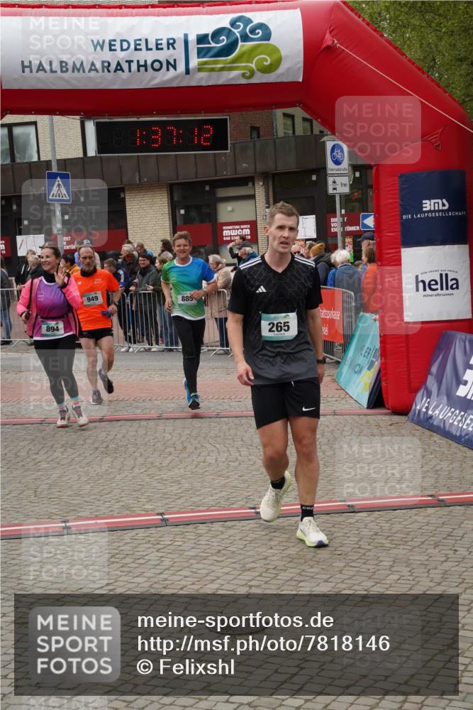 04.05.2025 - 8. Wedeler Halbmarathon Felixshl http://msf.ph/oto/7818146 04.05.2025 11:37:10 Ziel 265, 654, 885, 894, 949 meine-sportfotos.de