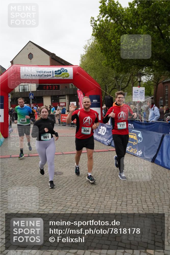 04.05.2025 - 8. Wedeler Halbmarathon Felixshl http://msf.ph/oto/7818178 04.05.2025 11:37:35 Ziel 436, 777, 806, 889, 961, 1165, 1175 meine-sportfotos.de
