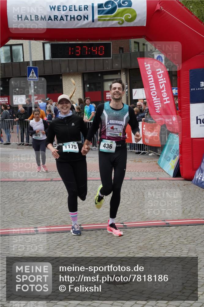 04.05.2025 - 8. Wedeler Halbmarathon Felixshl http://msf.ph/oto/7818186 04.05.2025 11:37:38 Ziel 436, 672, 777, 806, 889, 961, 1175 meine-sportfotos.de