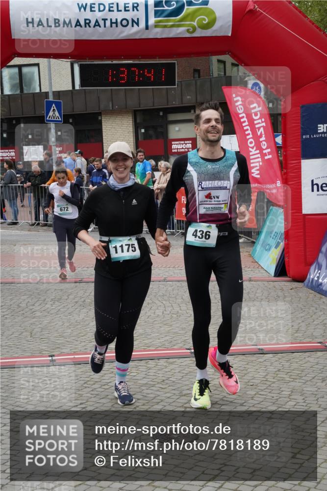 04.05.2025 - 8. Wedeler Halbmarathon Felixshl http://msf.ph/oto/7818189 04.05.2025 11:37:39 Ziel 436, 672, 889, 1175 meine-sportfotos.de