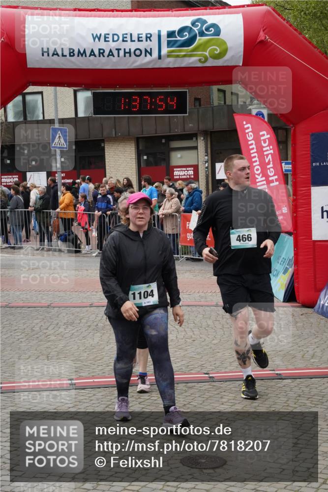 04.05.2025 - 8. Wedeler Halbmarathon Felixshl http://msf.ph/oto/7818207 04.05.2025 11:37:52 Ziel 82, 147, 164, 374, 466, 752, 930, 1104 meine-sportfotos.de