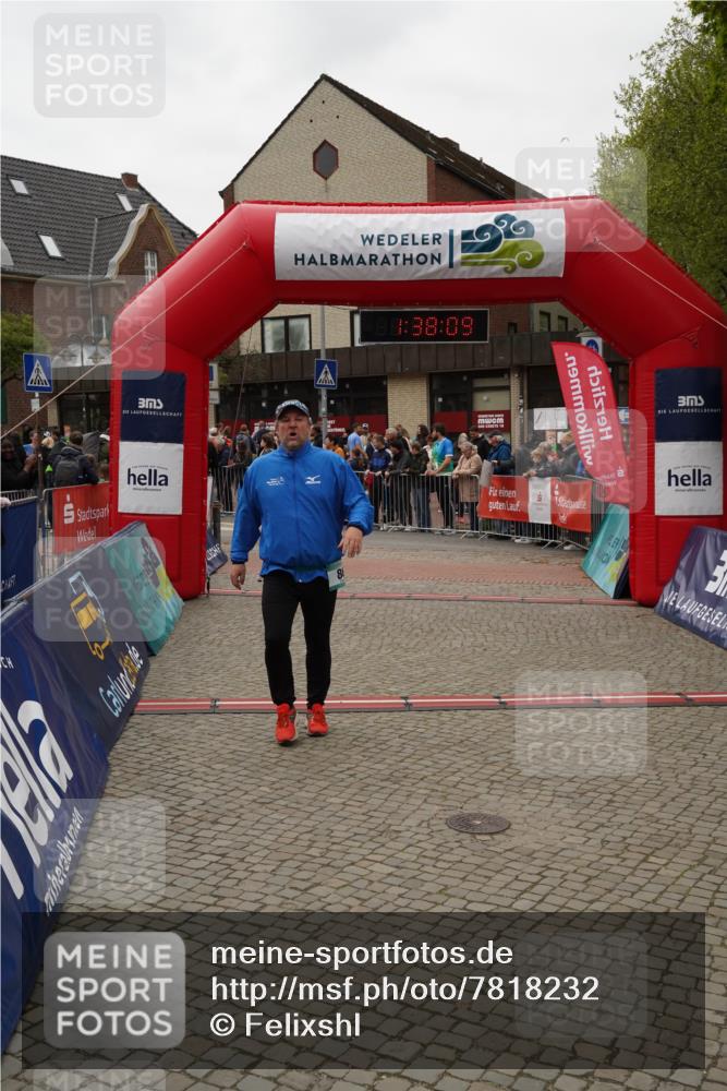 04.05.2025 - 8. Wedeler Halbmarathon Felixshl http://msf.ph/oto/7818232 04.05.2025 11:38:07 Ziel 86, 794, 795, 800, 1194 meine-sportfotos.de